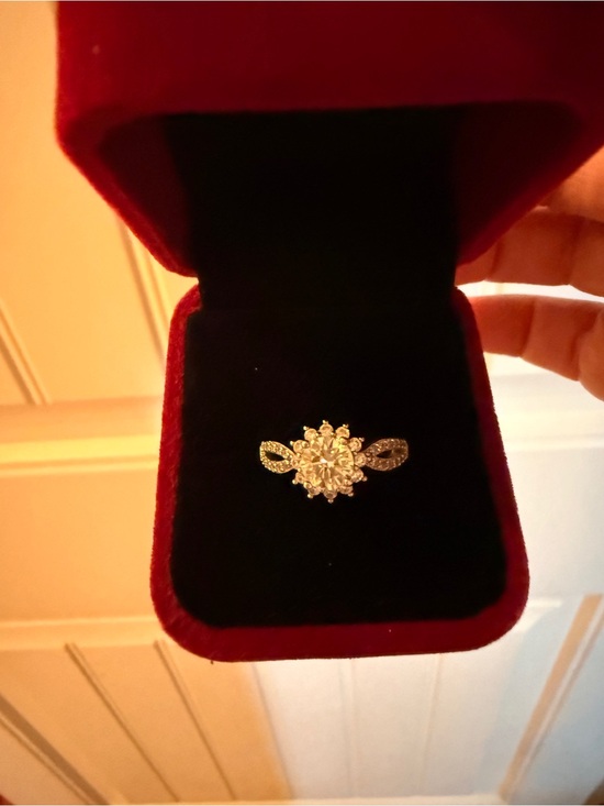 Jewelry - Elegant Moisonitte Flower Halo Ring in Sterling Silver